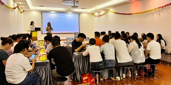 6月份臺靈機(jī)電生日團(tuán)建，誰是幸運(yùn)星？